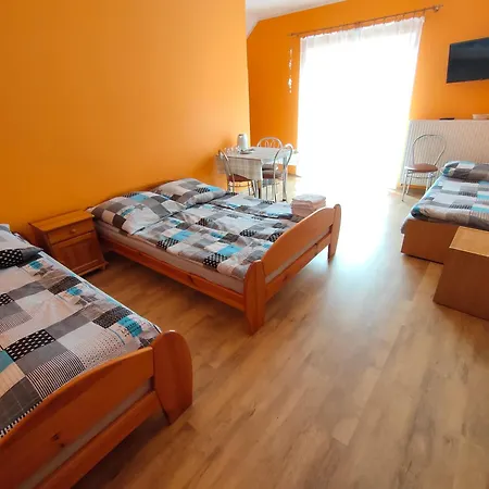 ホームステイ Goscinne *