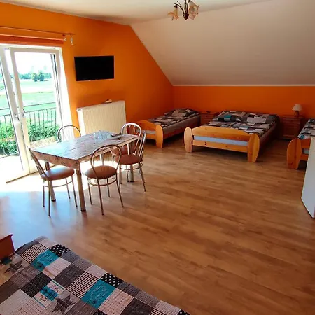 ホームステイ Goscinne *