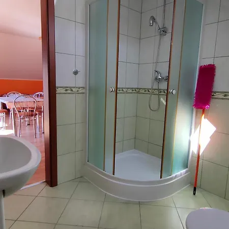 ホームステイ Goscinne Odargowo